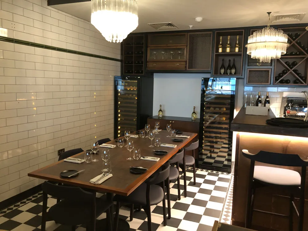 Restaurants & bars fit-out by JPS Services - detail 1