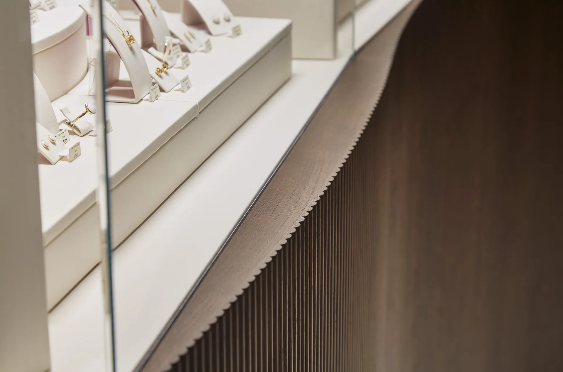 Pravins, Milton Keynes - retail project by JPS Services
